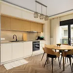 Oak Tree By Halu! Spacious With Scandinavian Design Салоники