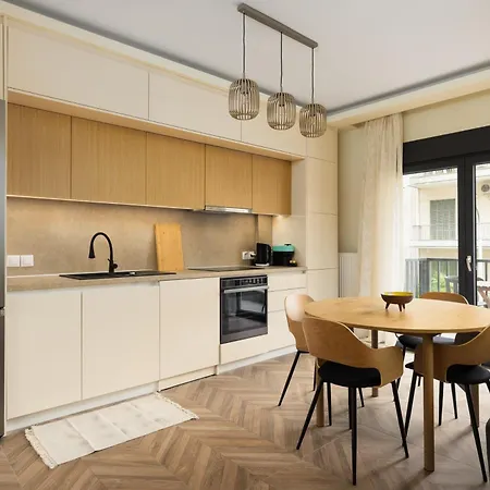 Oak Tree By Halu! Spacious With Scandinavian Design סלוניקי