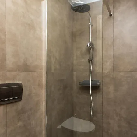 Daire Oak Tree By Halu! Spacious With Scandinavian Design Selanik