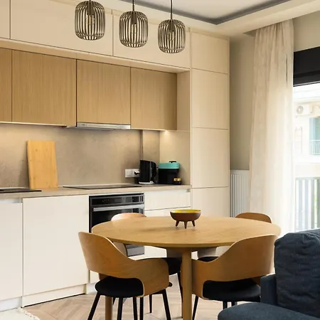 Oak Tree By Halu! Spacious With Scandinavian Design Салоники