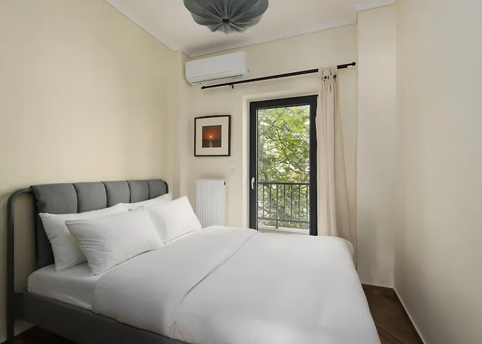 Oak Tree By Halu! Spacious With Scandinavian Design 塞萨洛尼基